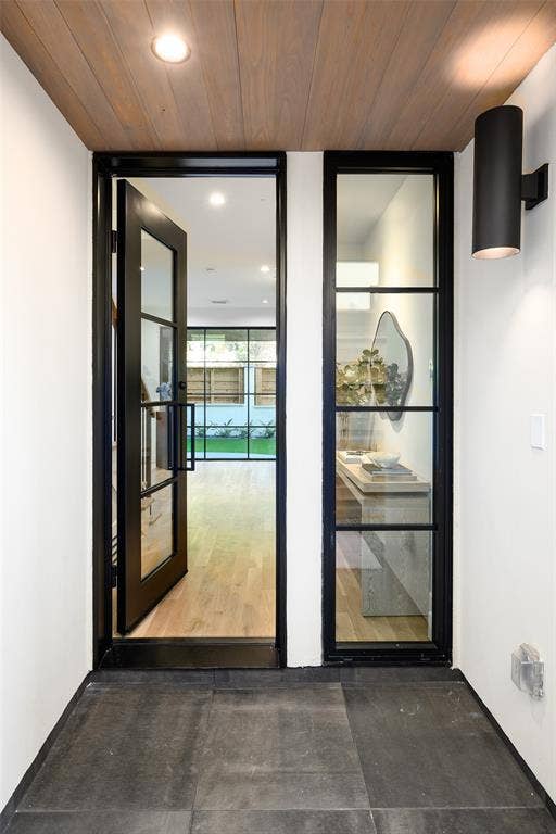 4051 Hawthorne Avenue, Dallas, TX 75219 4051 Hawthorne Avenue, Dallas, TX 75219