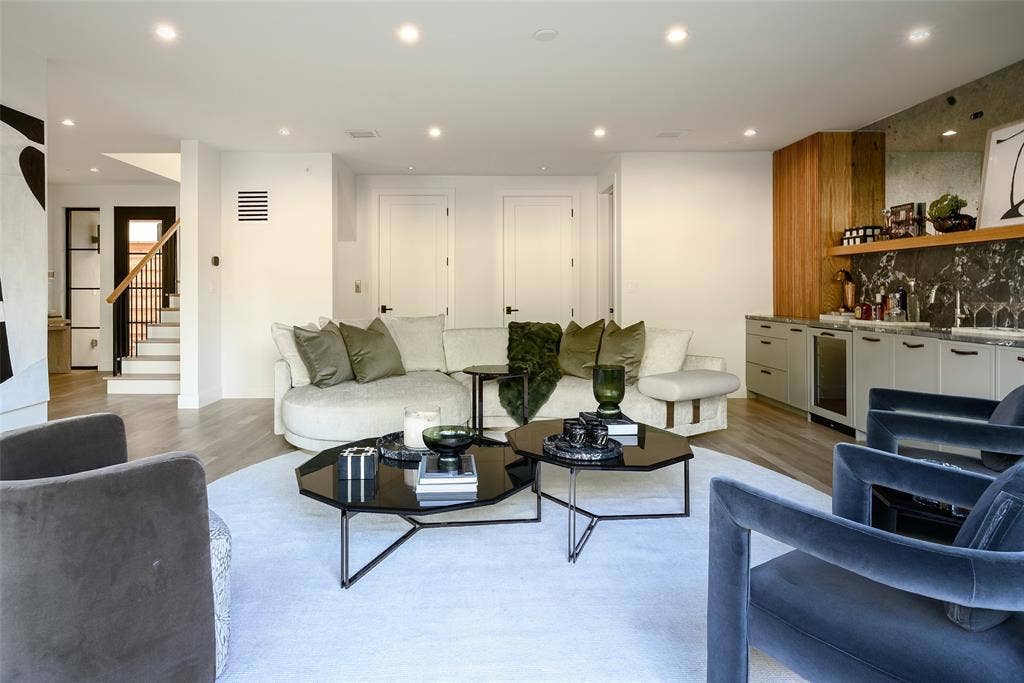 4051 Hawthorne Avenue, Dallas, TX 75219 4051 Hawthorne Avenue, Dallas, TX 75219