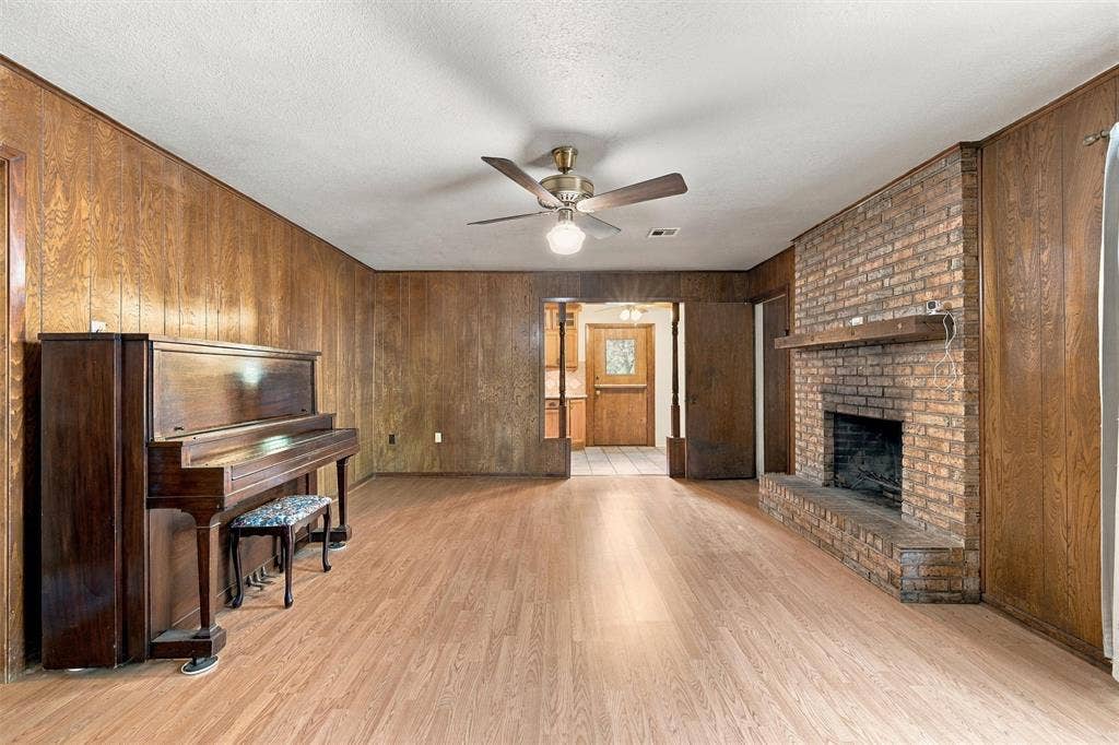 9325 Bryce Drive, Woodway, TX 76712 9325 Bryce Drive, Woodway, TX 76712