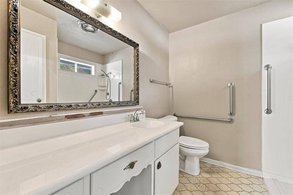 9325 Bryce Drive, Woodway, TX 76712 9325 Bryce Drive, Woodway, TX 76712