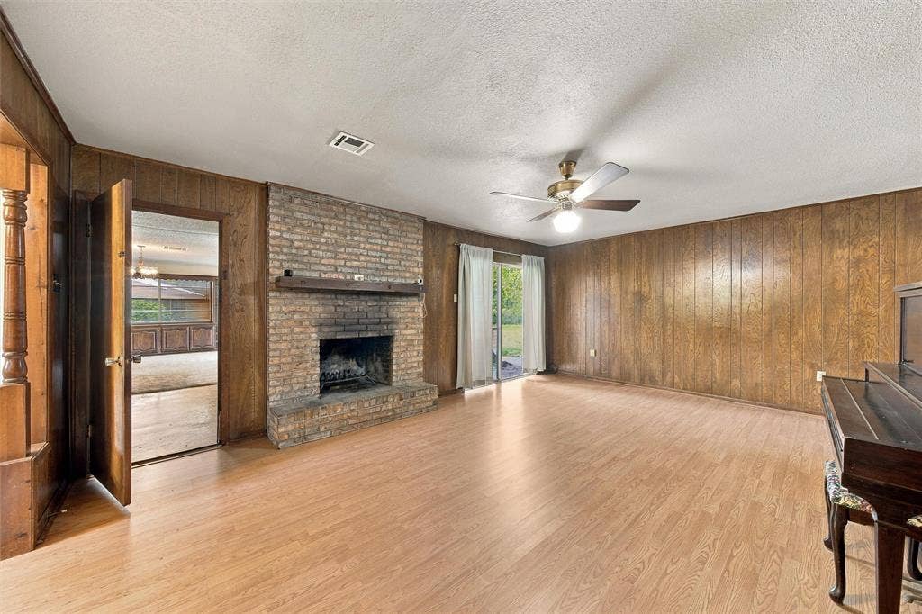 9325 Bryce Drive, Woodway, TX 76712 9325 Bryce Drive, Woodway, TX 76712