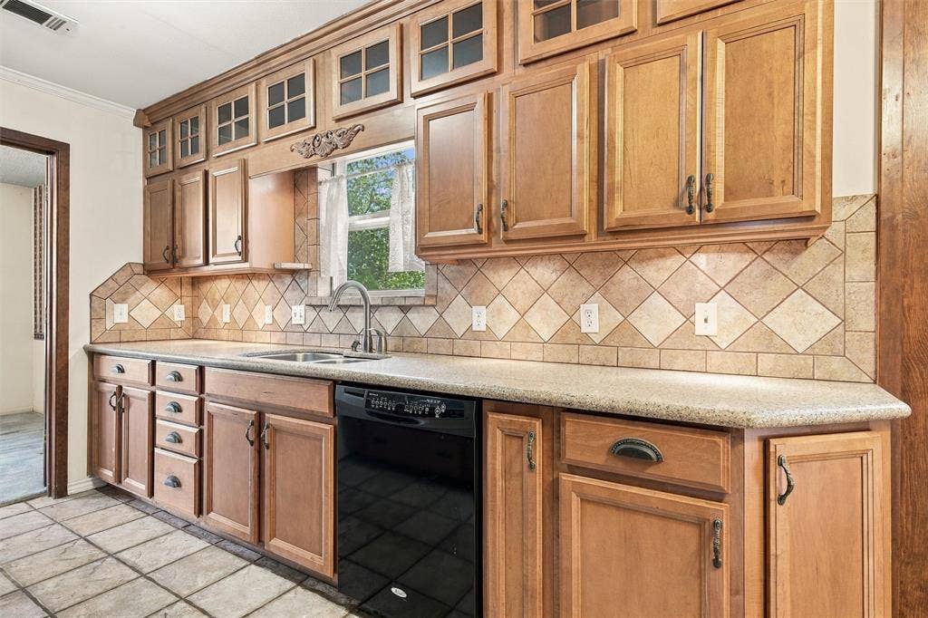 9325 Bryce Drive, Woodway, TX 76712 9325 Bryce Drive, Woodway, TX 76712