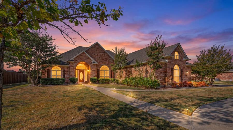 Property photo for 1198 E Oaklawn Drive, Talty, TX