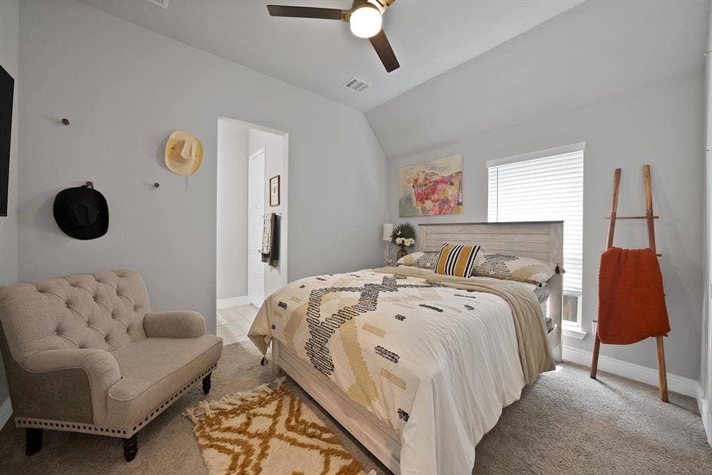 3817 Redbud Drive, Aubrey, TX 76227