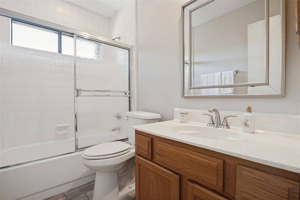 3801 Suffolk Lane, Plano, TX 75023 3801 Suffolk Lane, Plano, TX 75023