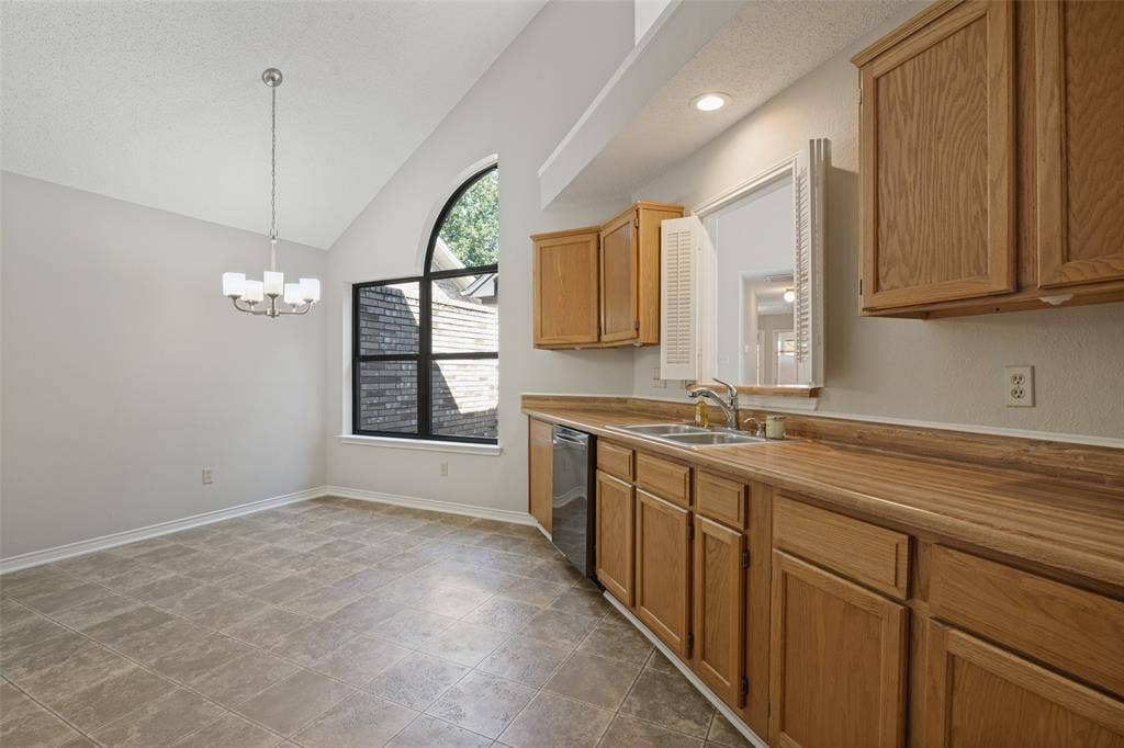 3801 Suffolk Lane, Plano, TX 75023 3801 Suffolk Lane, Plano, TX 75023