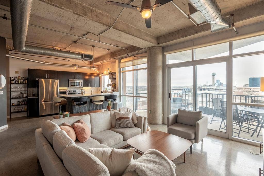 1001 Belleview Street, #707, Dallas, TX 75215 1001 Belleview Street, #707, Dallas, TX 75215