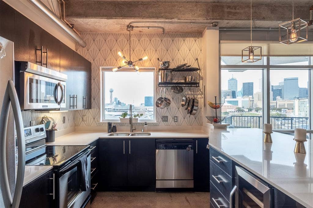1001 Belleview Street, #707, Dallas, TX 75215 1001 Belleview Street, #707, Dallas, TX 75215