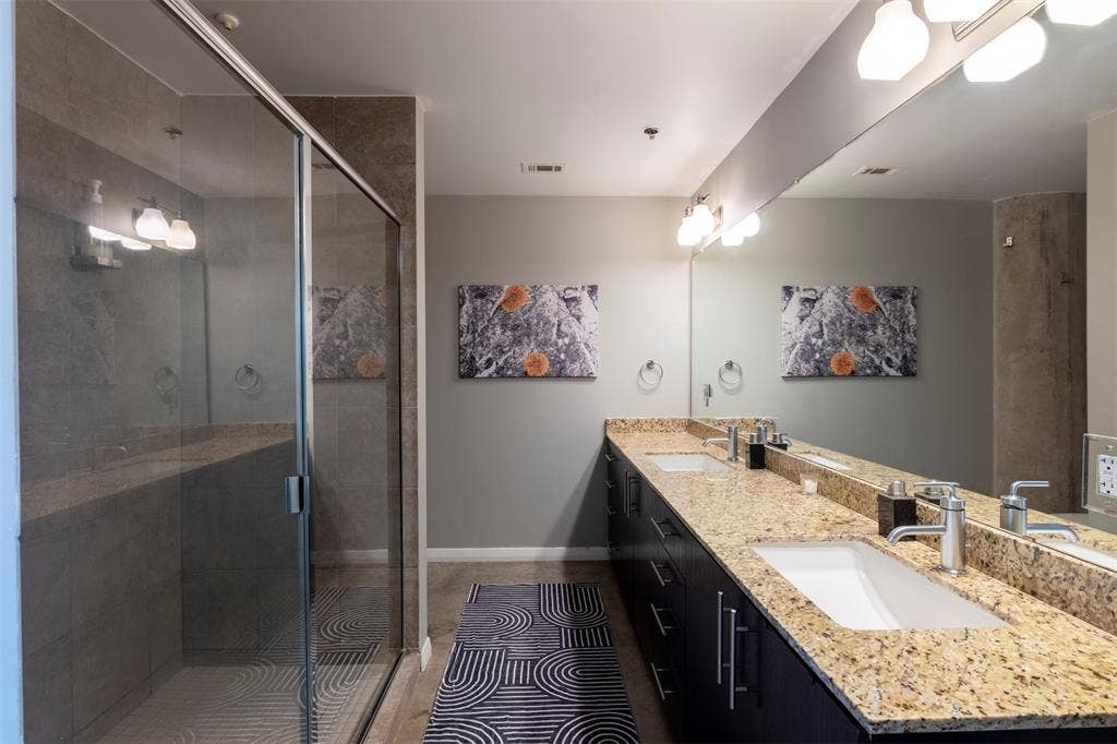 1001 Belleview Street, #707, Dallas, TX 75215 1001 Belleview Street, #707, Dallas, TX 75215