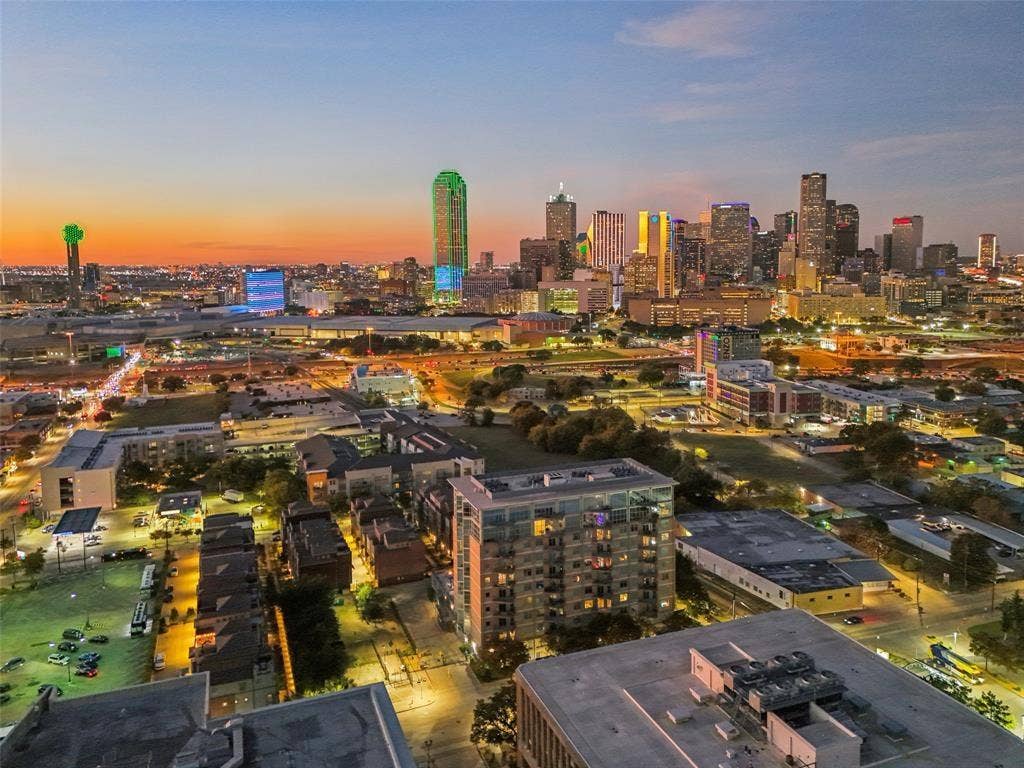 1001 Belleview Street, #707, Dallas, TX 75215 1001 Belleview Street, #707, Dallas, TX 75215