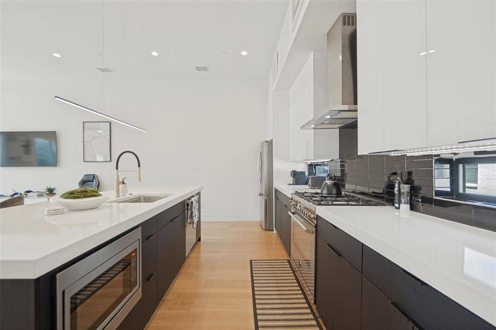 4301 Bowser Avenue, #104, Dallas, TX 75219 4301 Bowser Avenue, #104, Dallas, TX 75219