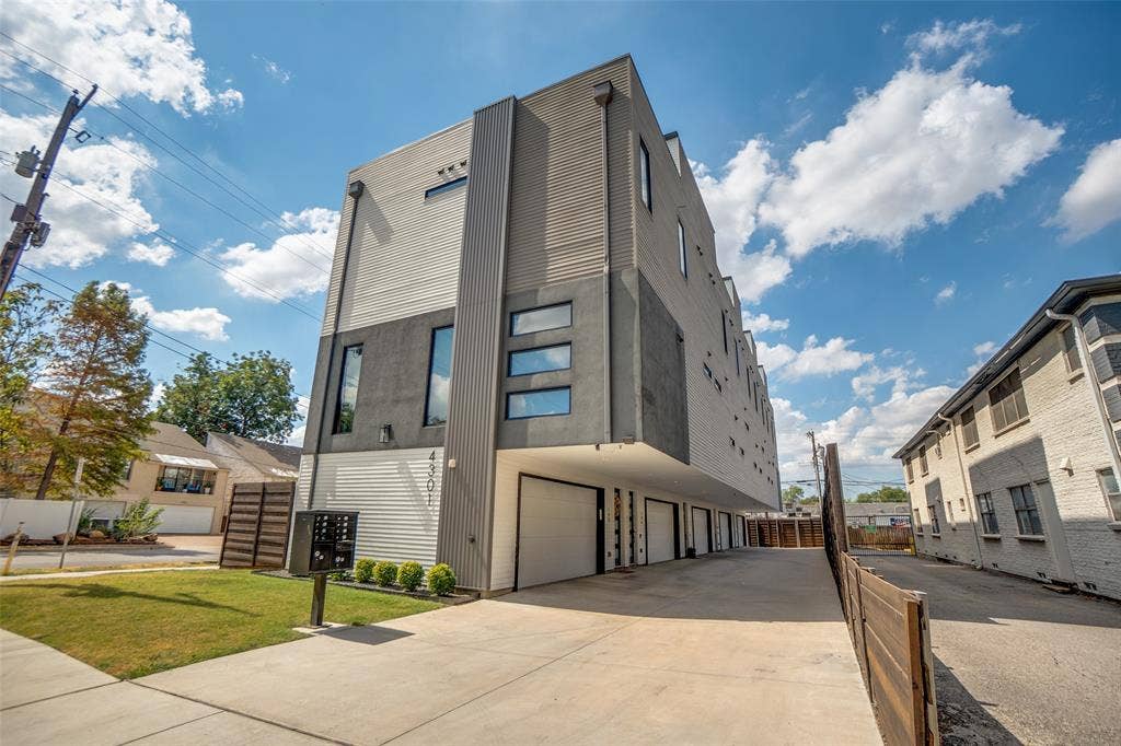 4301 Bowser Avenue, #104, Dallas, TX 75219 4301 Bowser Avenue, #104, Dallas, TX 75219