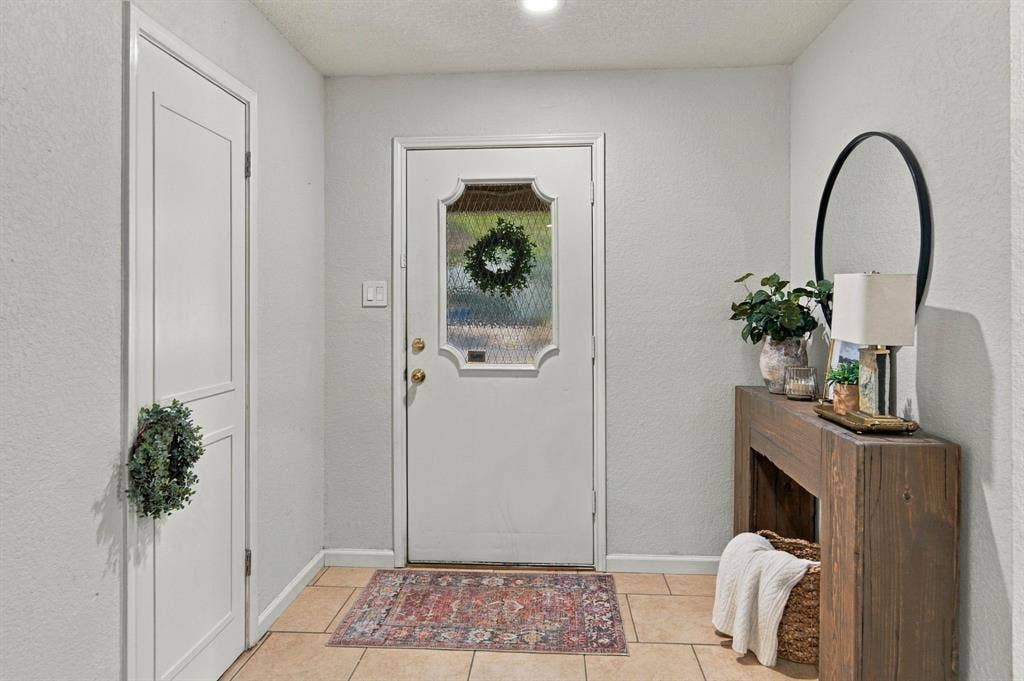 6832 Lyndale Drive, Watauga, TX 76148 6832 Lyndale Drive, Watauga, TX 76148