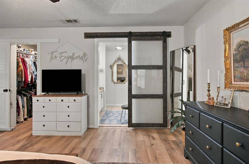6832 Lyndale Drive, Watauga, TX 76148 6832 Lyndale Drive, Watauga, TX 76148