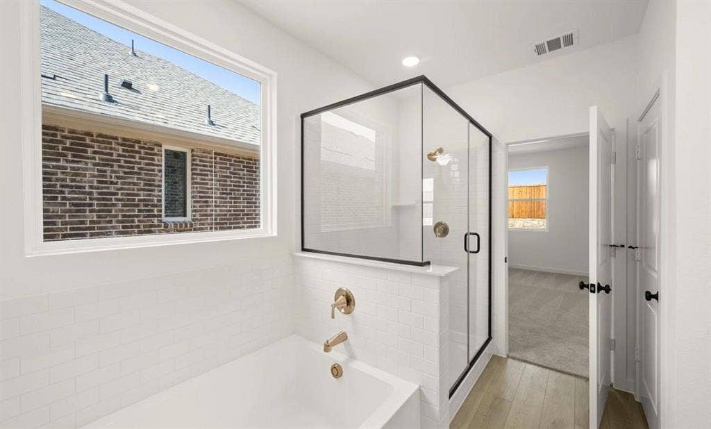 633 Tyronza Drive, Justin, TX 76247 Primary Bathroom Representative Photo featuring the Serene Collection