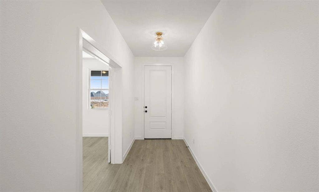 633 Tyronza Drive, Justin, TX 76247 Foyer Representative Photo