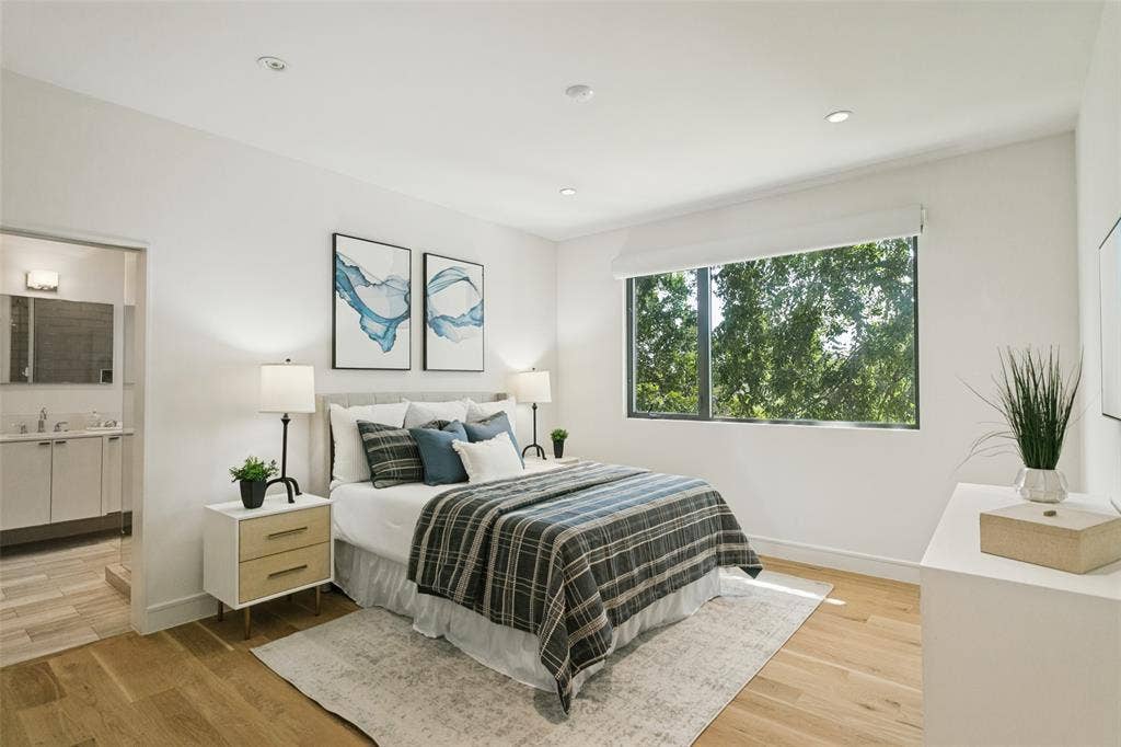 7514 Midbury Drive, Dallas, TX 75230
