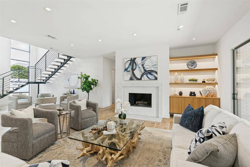 7514 Midbury Drive, Dallas, TX 75230