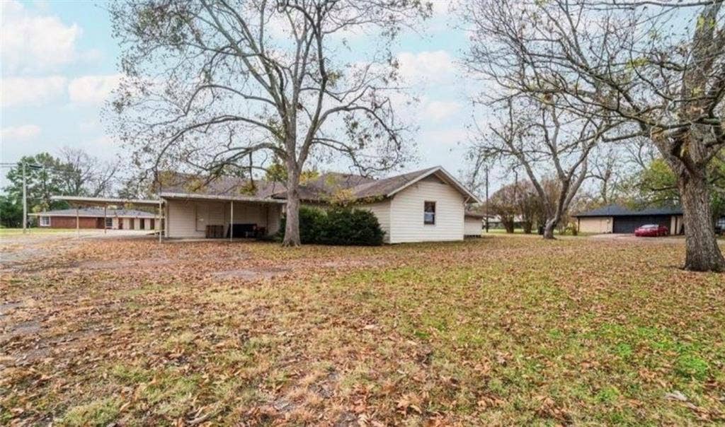 508 Monroe Street, Deport, TX 75435 508 Monroe Street, Deport, TX 75435