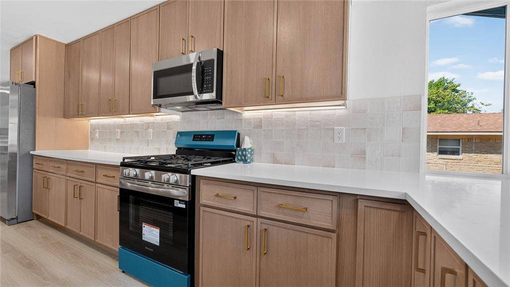 3757 Blue Trace Lane, Farmers Branch, TX 75244 3757 Blue Trace Lane, Farmers Branch, TX 75244