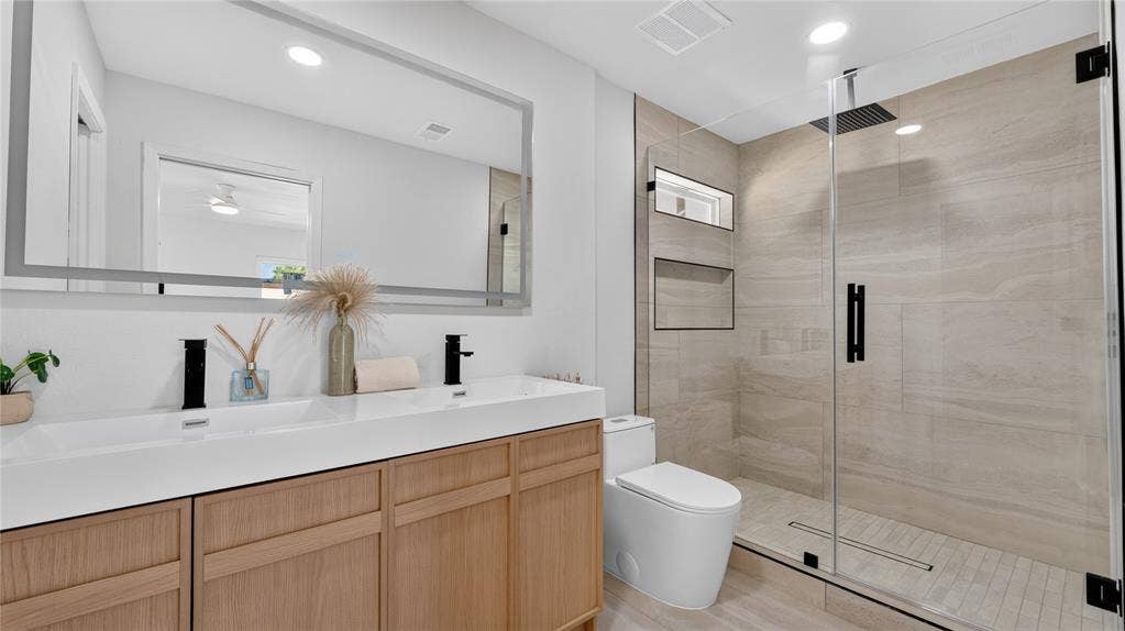 3757 Blue Trace Lane, Farmers Branch, TX 75244 3757 Blue Trace Lane, Farmers Branch, TX 75244