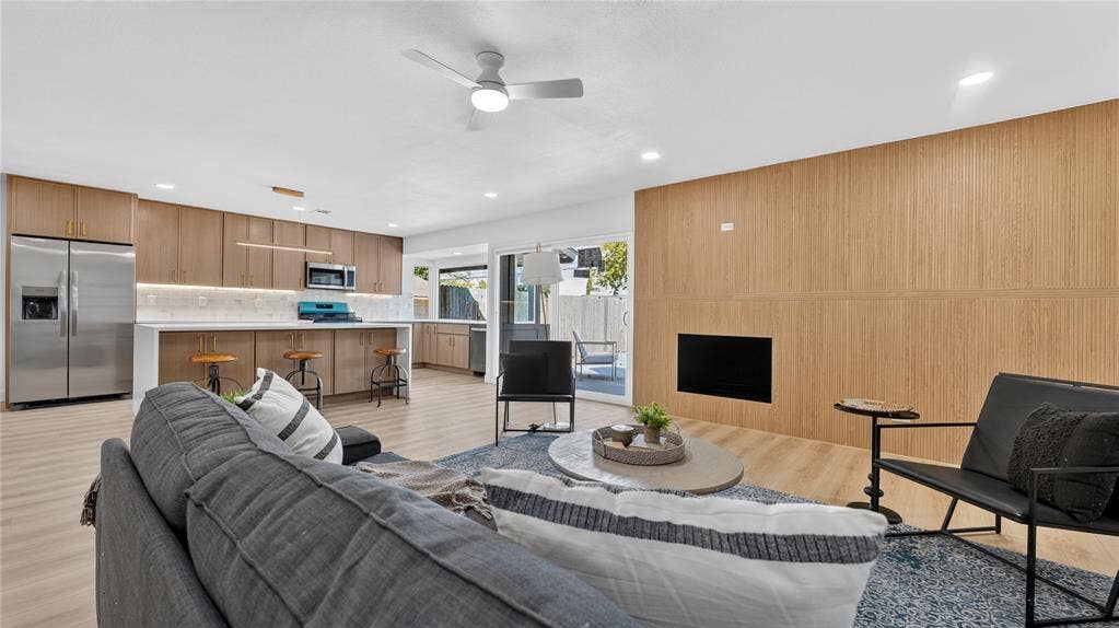 3757 Blue Trace Lane, Farmers Branch, TX 75244 3757 Blue Trace Lane, Farmers Branch, TX 75244