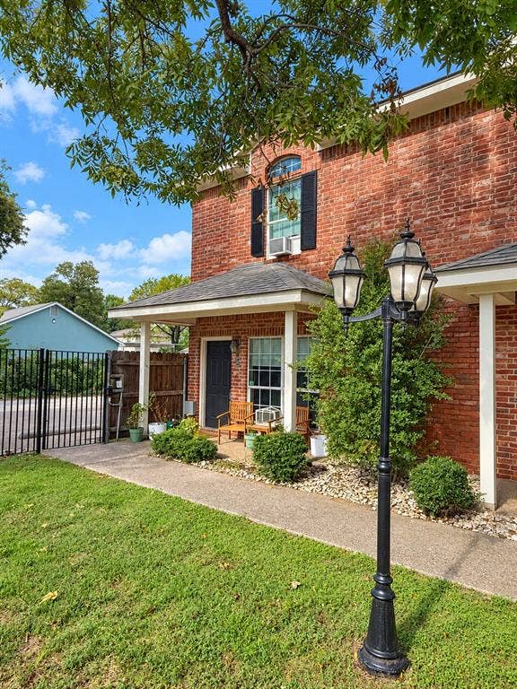1809 S 11th Street, #E, Waco, TX 76706