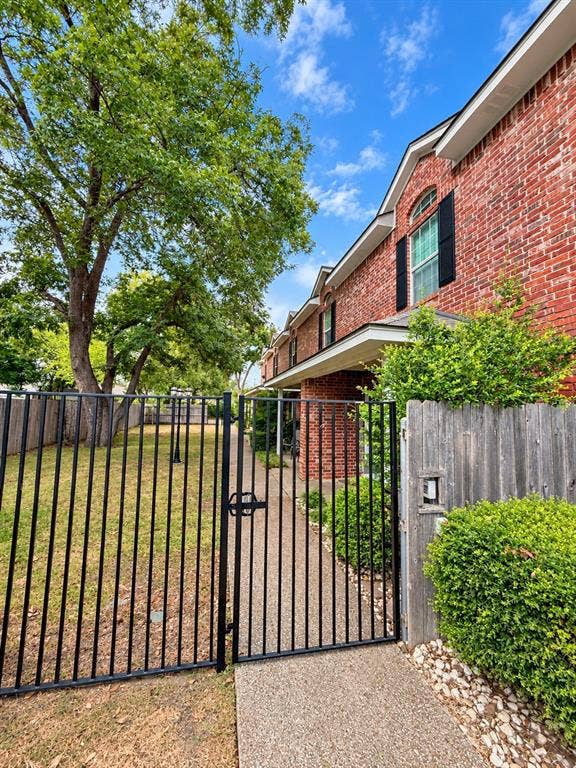 1809 S 11th Street, #E, Waco, TX 76706