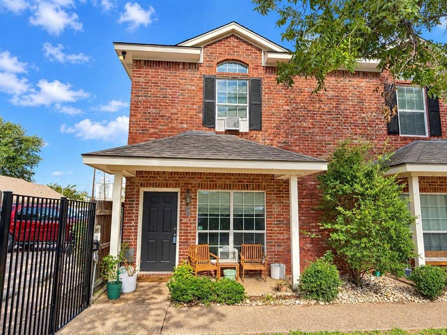 Property photo for 1809 S 11th Street, #E, Waco, TX