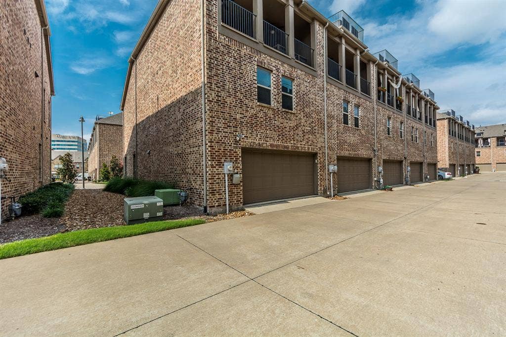 5722 Kate Avenue, Plano, TX 75024 5722 Kate Avenue, Plano, TX 75024