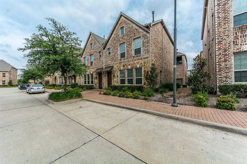 5722 Kate Avenue, Plano, TX 75024 5722 Kate Avenue, Plano, TX 75024