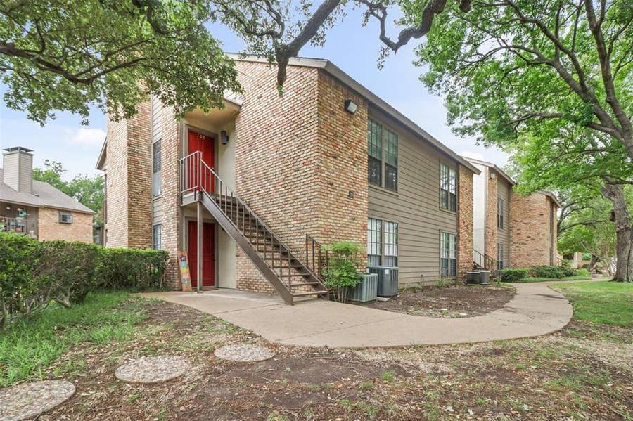 Property photo for 15221 Berry Trail, #108, Dallas, TX
