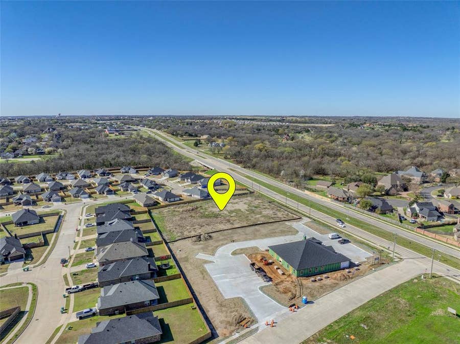 Property photo for 931 N Heritage Parkway, Sherman, TX