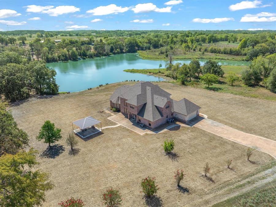 Property photo for 20010 State Highway 64, Canton, TX