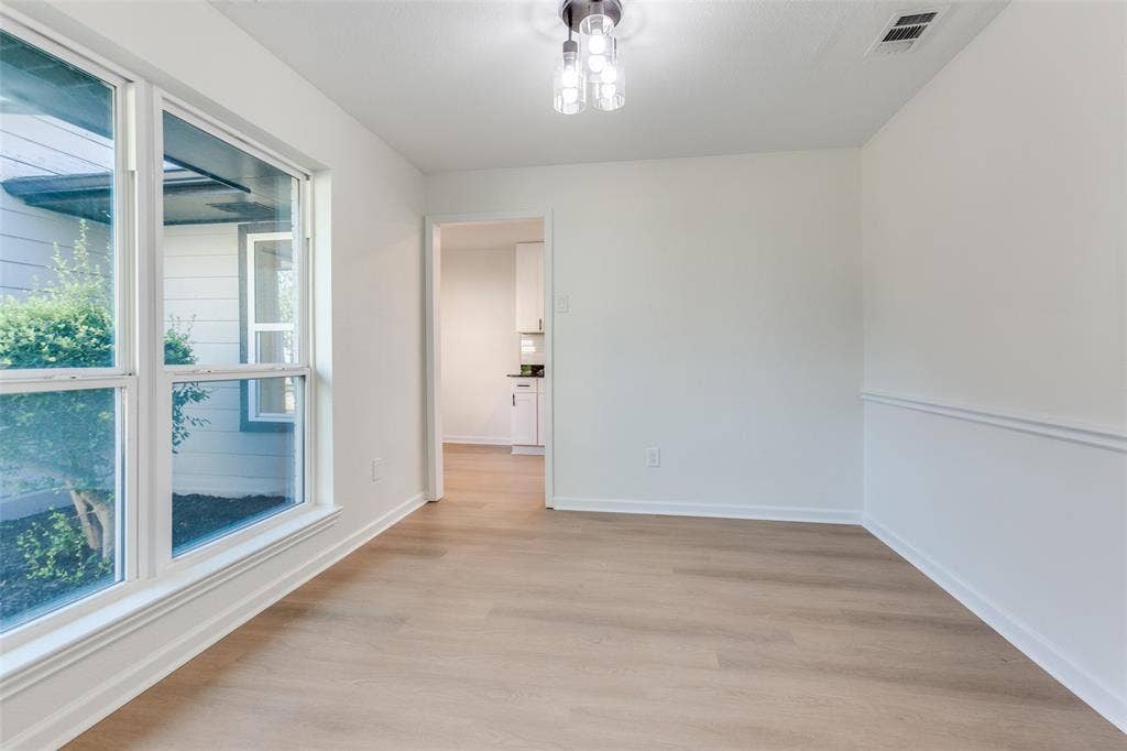 1424 Stagecoach Drive, Richardson, TX 75080 1424 Stagecoach Drive, Richardson, TX 75080