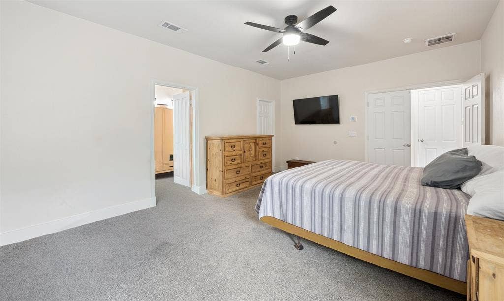 109 Enchanted Drive, Enchanted Oaks, TX 75156