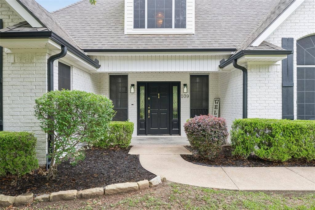 109 Enchanted Drive, Enchanted Oaks, TX 75156