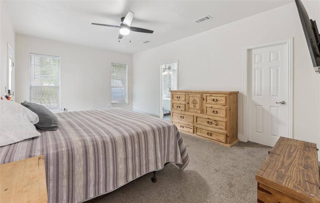 109 Enchanted Drive, Enchanted Oaks, TX 75156