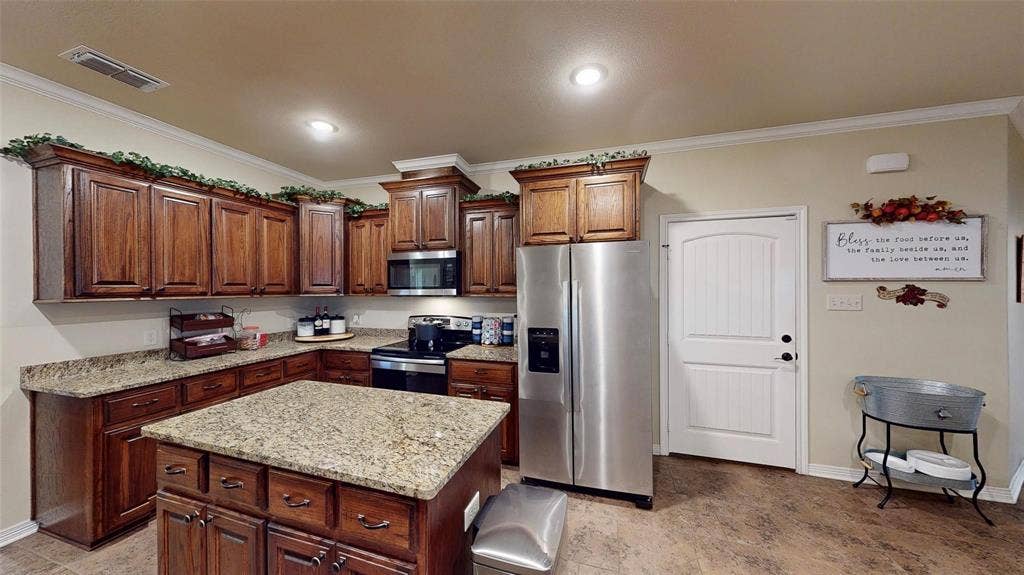 853 County Road 37, Tyler, TX 75706 853 County Road 37, Tyler, TX 75706
