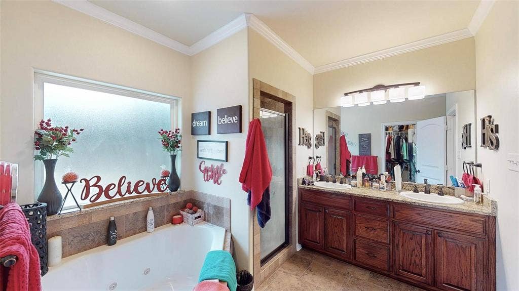853 County Road 37, Tyler, TX 75706 853 County Road 37, Tyler, TX 75706