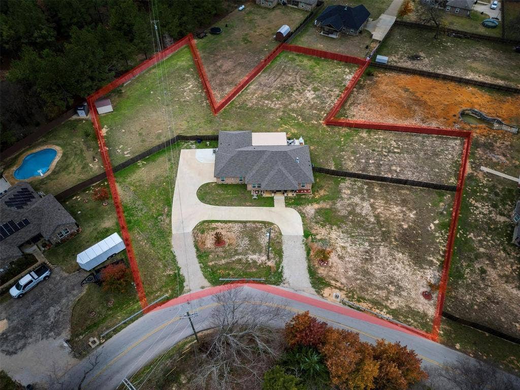 853 County Road 37, Tyler, TX 75706 853 County Road 37, Tyler, TX 75706