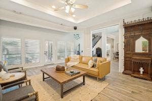 5212 Mustang Trail, Plano, TX 75093 Tray ceiling with recessed lighting and a ceiling fan
