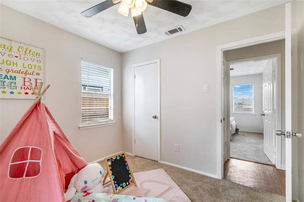 517 Aransas Drive, Euless, TX 76039 517 Aransas Drive, Euless, TX 76039