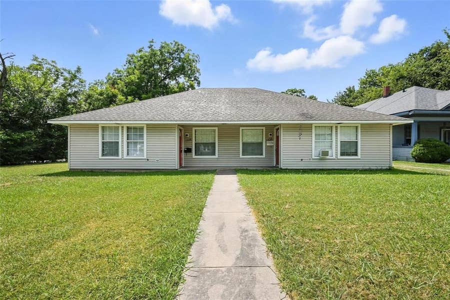 Property photo for 1328 S Travis Street, #1326, Sherman, TX