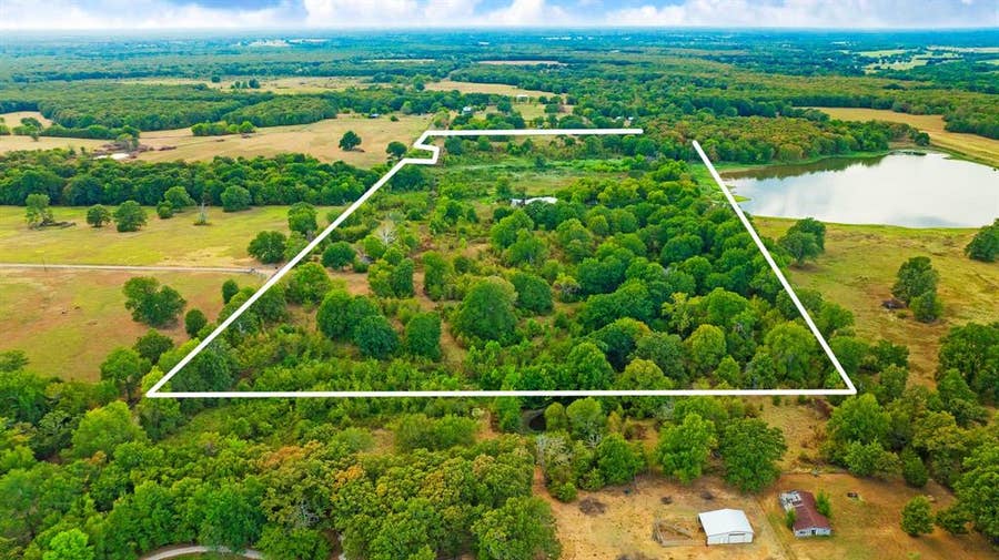 Property photo for 1713 County Road 43500, Paris, TX