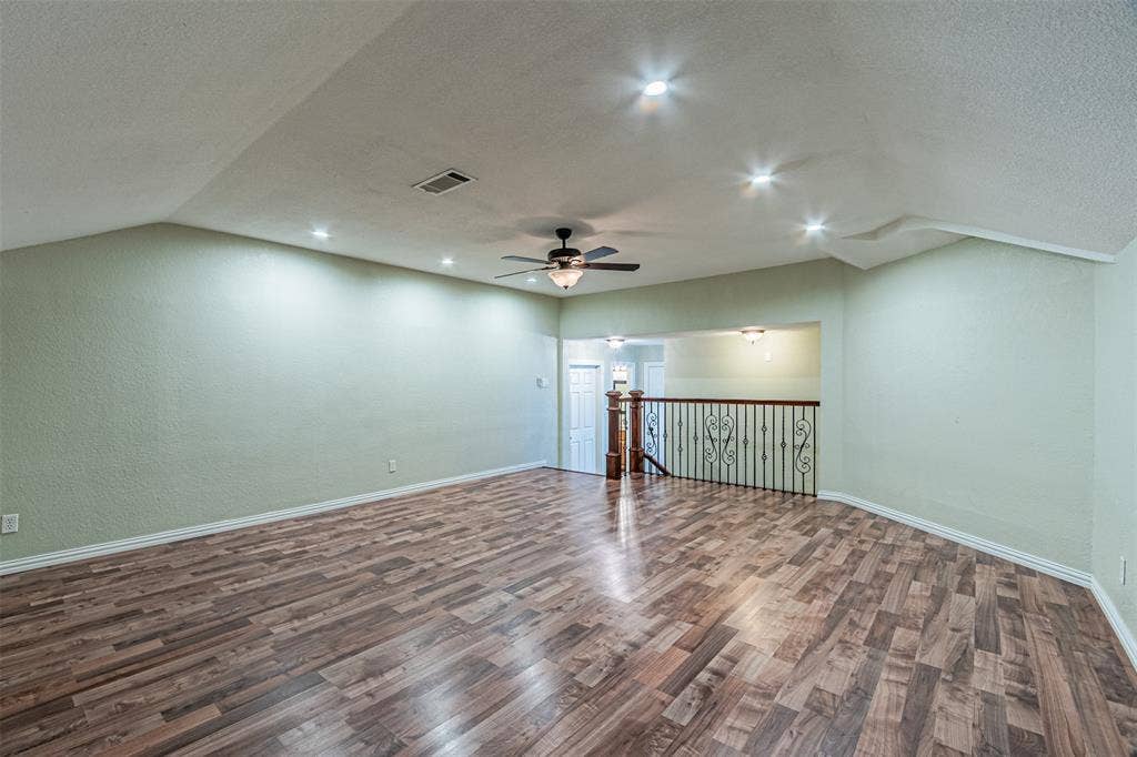 8808 Sylvan Court, Fort Worth, TX 76120 8808 Sylvan Court, Fort Worth, TX 76120