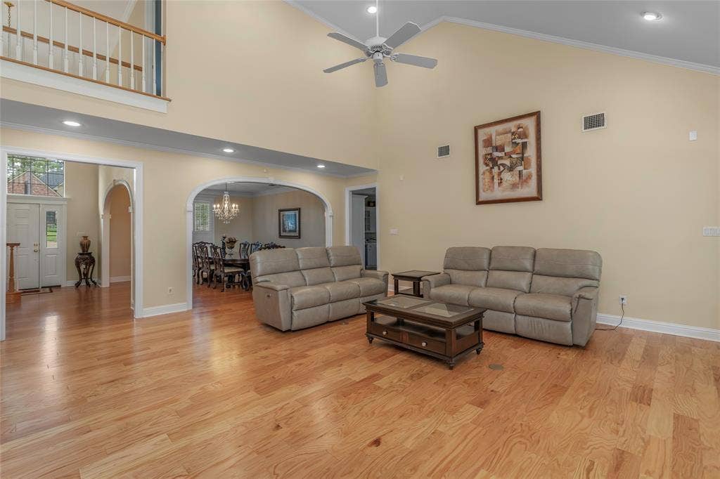 2921 N Pointe Drive, Shreveport, LA 71106
