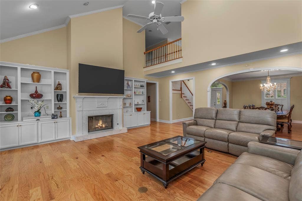 2921 N Pointe Drive, Shreveport, LA 71106