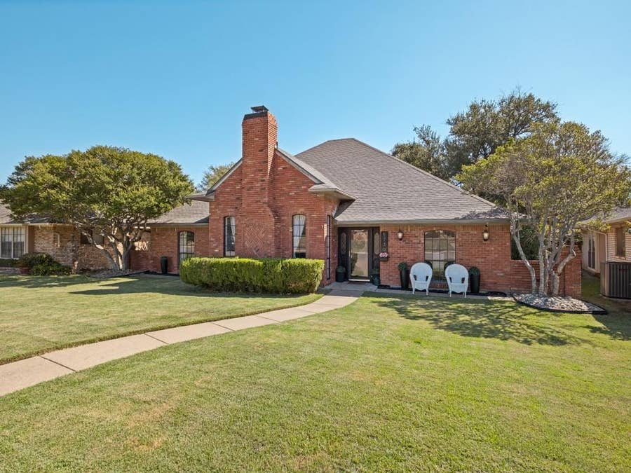 Property photo for 5730 Winding Woods Trail, Dallas, TX