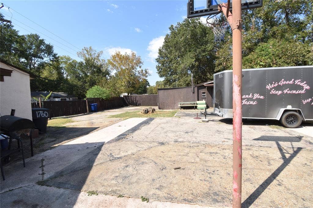 1760 Alma Street, Shreveport, LA 71108 1760 Alma Street, Shreveport, LA 71108